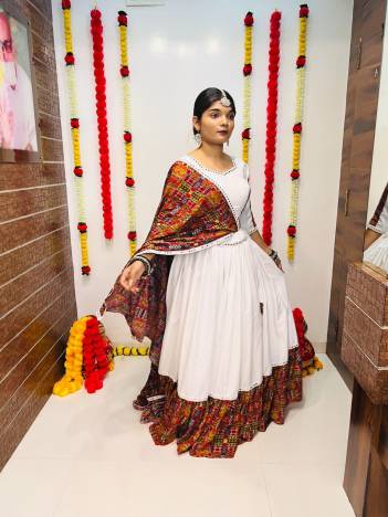 D.NO. 7059 BY AAWIYA PURE SILK LEHENGA CHOLI WHOLESALER IN INDIA